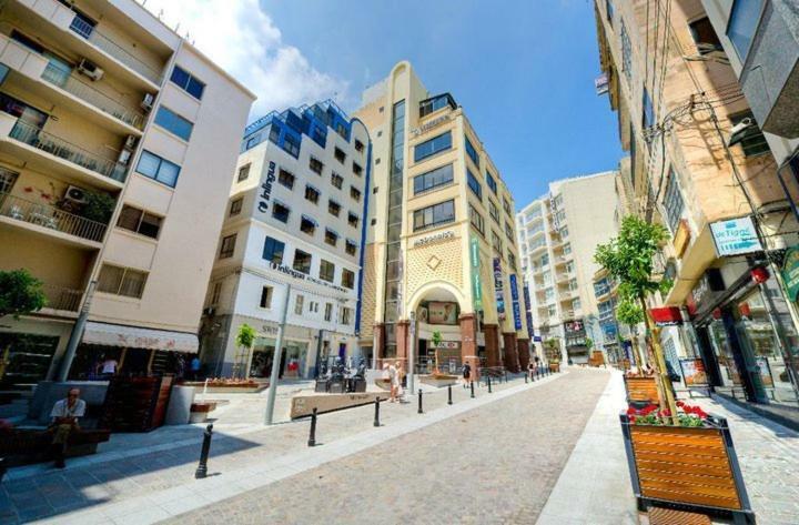 Contemporary, Luxury Apartment With Valletta And Harbour Views Sliema Kültér fotó
