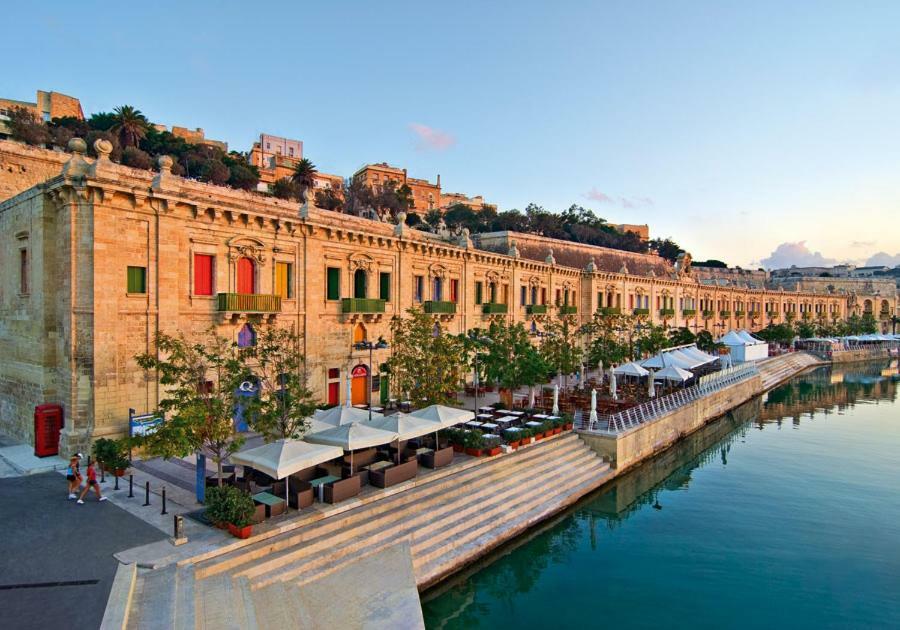 Contemporary, Luxury Apartment With Valletta And Harbour Views Sliema Kültér fotó