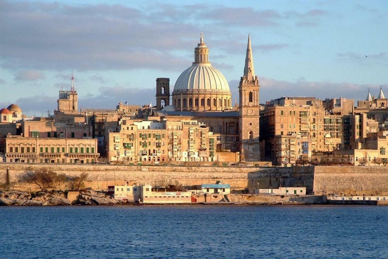 Contemporary, Luxury Apartment With Valletta And Harbour Views Sliema Kültér fotó